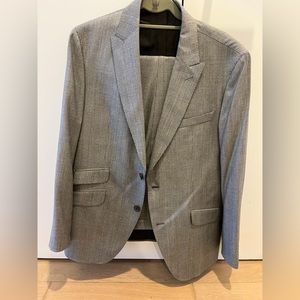 Massimo Dutti Mens Suite